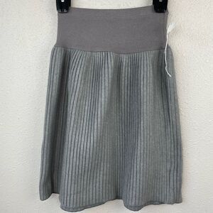 Tonga Gray Sweater Style Skirt Size S EUC